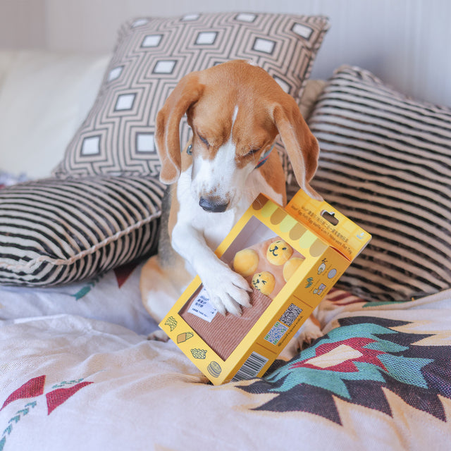 Woof² | 雞蛋仔 格仔餅二合一藏食寵物毛絨玩具